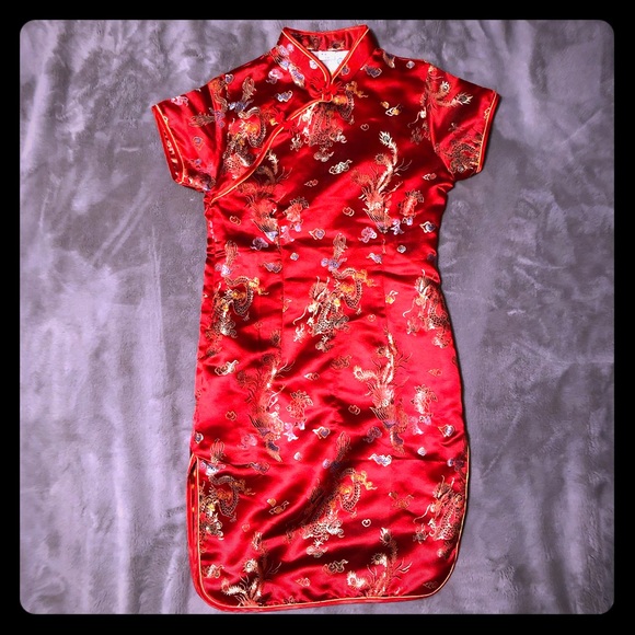 Kaiyu Other - Girls red cheongsam Chinese dress size 7/8 M
